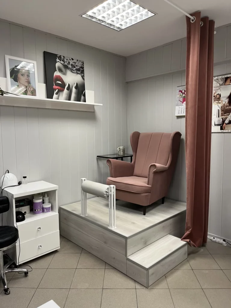 20241008_155541214_iOS