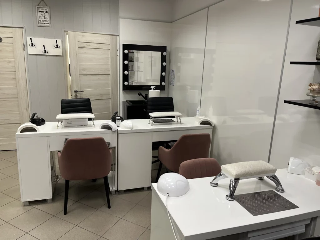 20241008_155547547_iOS